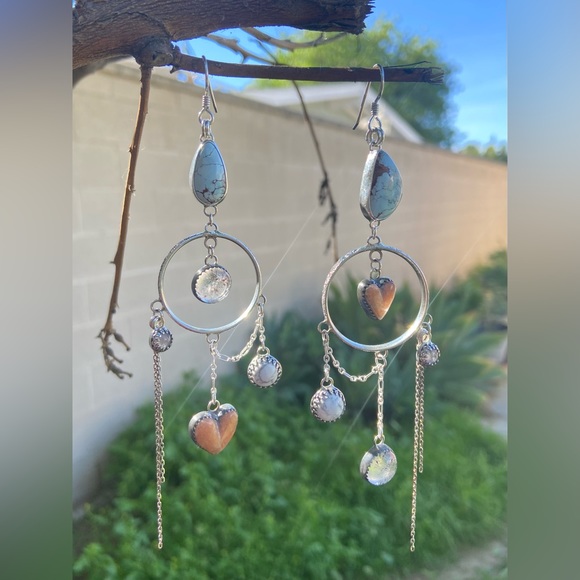 ❗️sold❗️Artisan handmade chandelier Love earrings - Picture 4 of 6